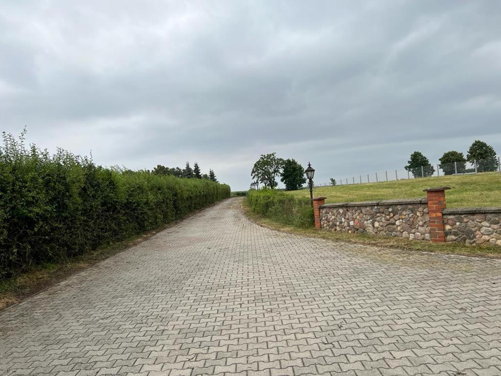 Agroturystyka Trzy Wieze Bytom Odrzanski Exteriör bild
