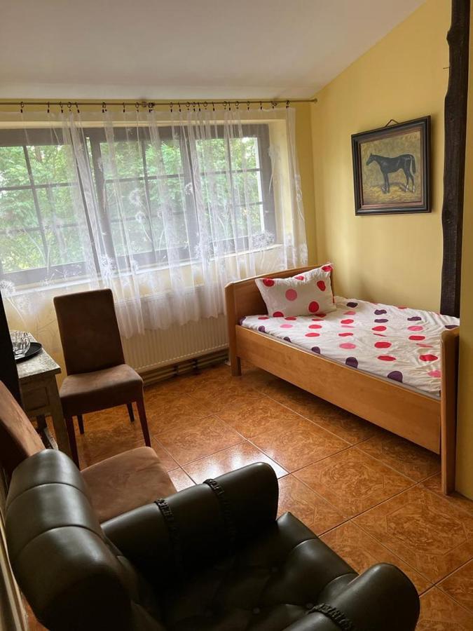 Agroturystyka Trzy Wieze Bytom Odrzanski Exteriör bild